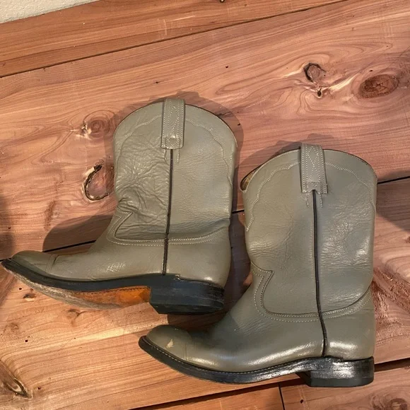 8 VINTAGE COWBOY BOOTS Womens,vintage gray boots,vintage western boots womens - Picture 2 of 7